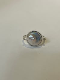 Image 2 of Keshi Ring mit vergoldeten Details