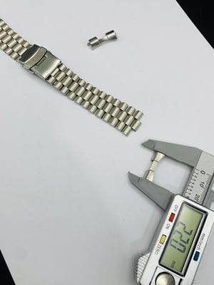 Image of 22mm Seiko president curved lugs stainless steel gents watch strap,New.(MU-21)