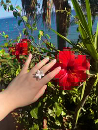 Image 2 of Anillo jazmín 