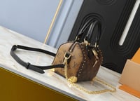 Image 2 of LV Purse (3)