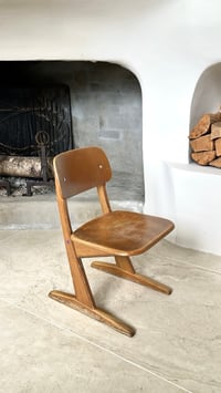 Image 1 of Chaise enfant bois par Casala