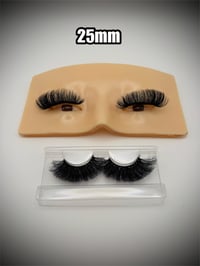 Image 8 of Strip Lashes