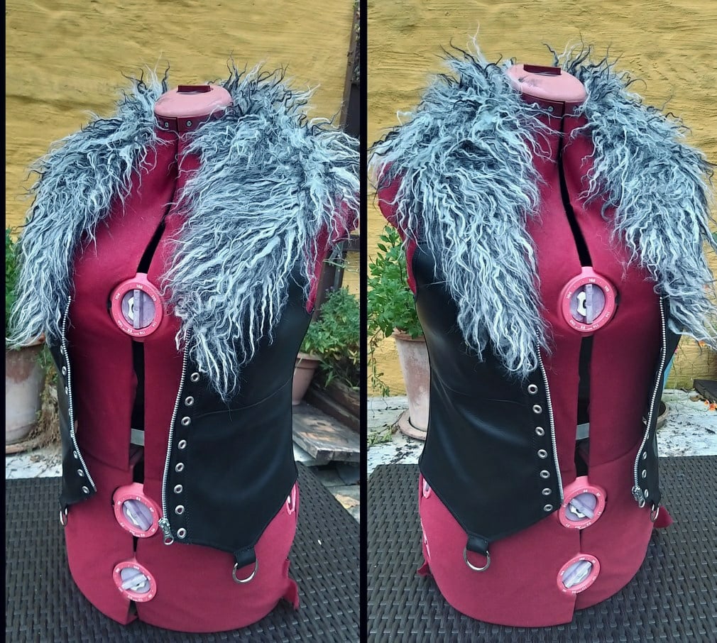 Image of Vest with fauxfur collar S/M & M/L