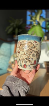 Image 1 of Gnome mug 01