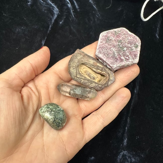 the Witch’s Wand & Trinket Box of Arcane Wonders