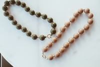 Image 3 of Colares Bolinhas