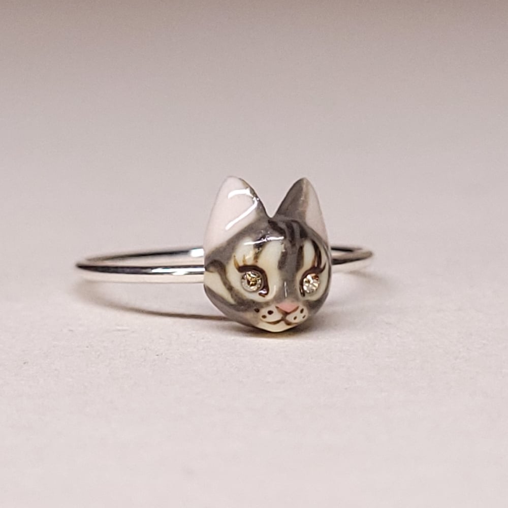 Image of Dark Grey Tabby Porcelain & Sterling Silver Cat Ring