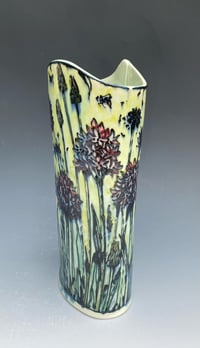 Image 2 of “Pyramidal orchid” vase