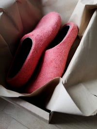 Image 1 of SALMON PINK felted wool slippers. Unisex  size EU38.5
