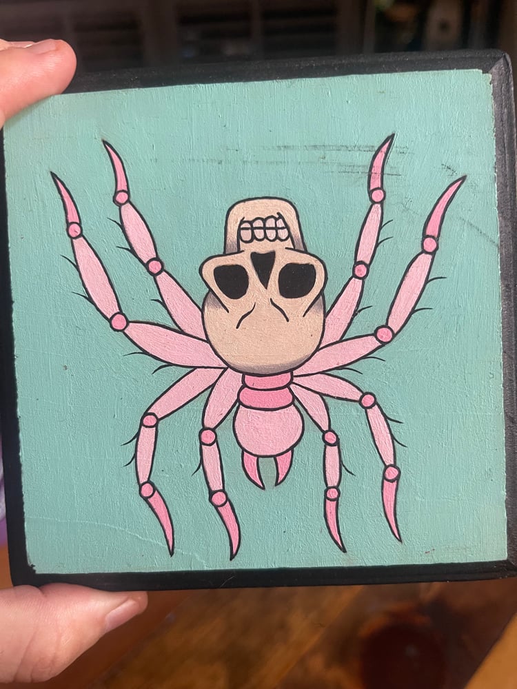 Spider + skull (clearance due to scratches)
