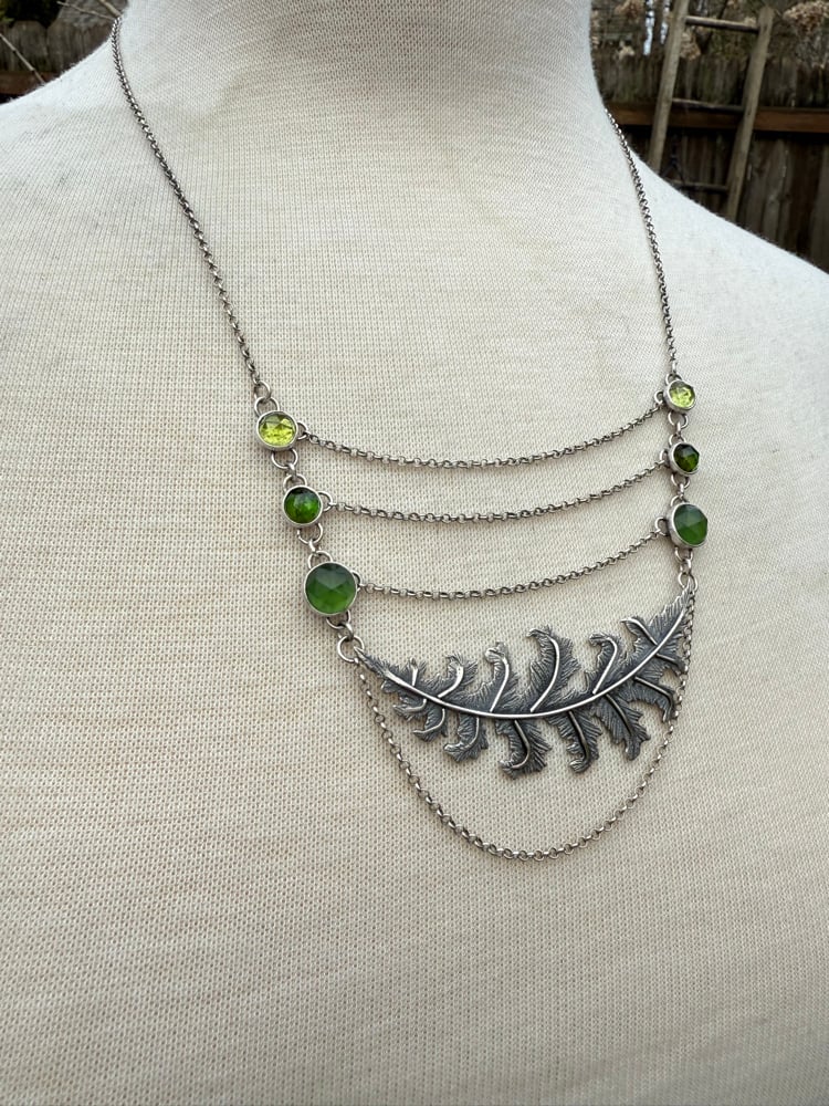 Image of Acanthus Leaf Draped Chain Statement Necklace