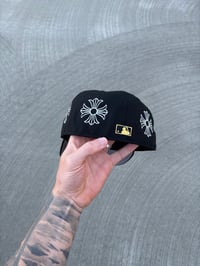 Image 3 of GOLD CHROME BLACK NEW YORK METS CUSTOM FITTED CAP