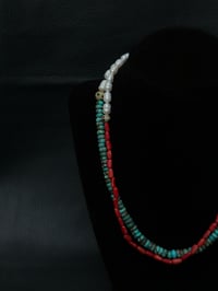 Image 4 of Large Isla Necklace