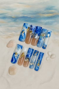 Image 3 of “Beach please” Size medium
