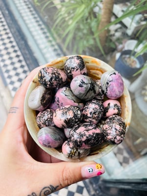 Image of Rhodonite tumble