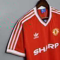 Image 4 of Manchester United 83/84 Retro Home Jersey