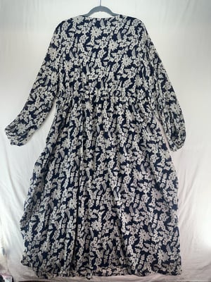 Image of Bloomchic Floral Dress With Pockets - Size 18-20 - Flaw - Free Shipping