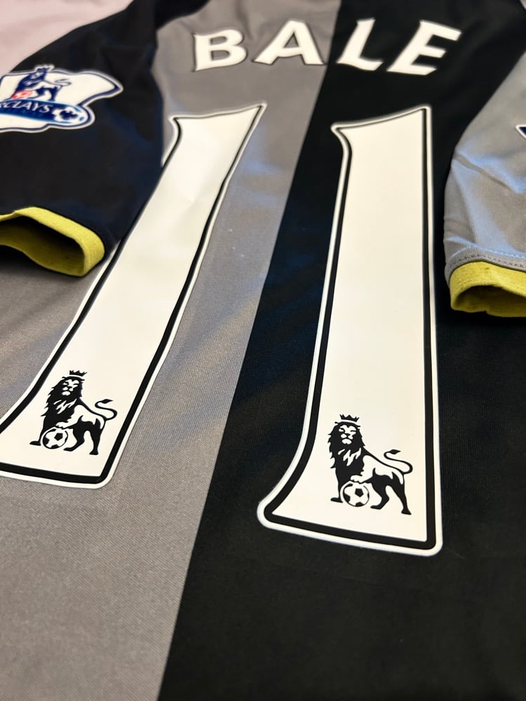 Image of Tottenham Hotspur “BALE 11” 2012/13 Third Shirt (S)