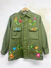 Image 2 of Sobrecamisa militar orixinal. Bordada a man. Peza única! Talla M/L
