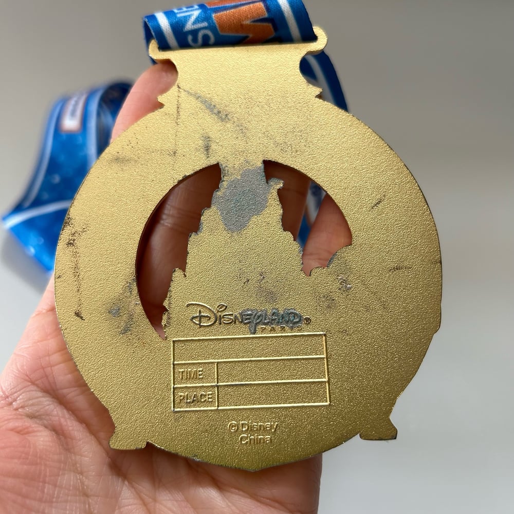 Image of MEDAILLE DISNEY MICKEY MARATHON 2016