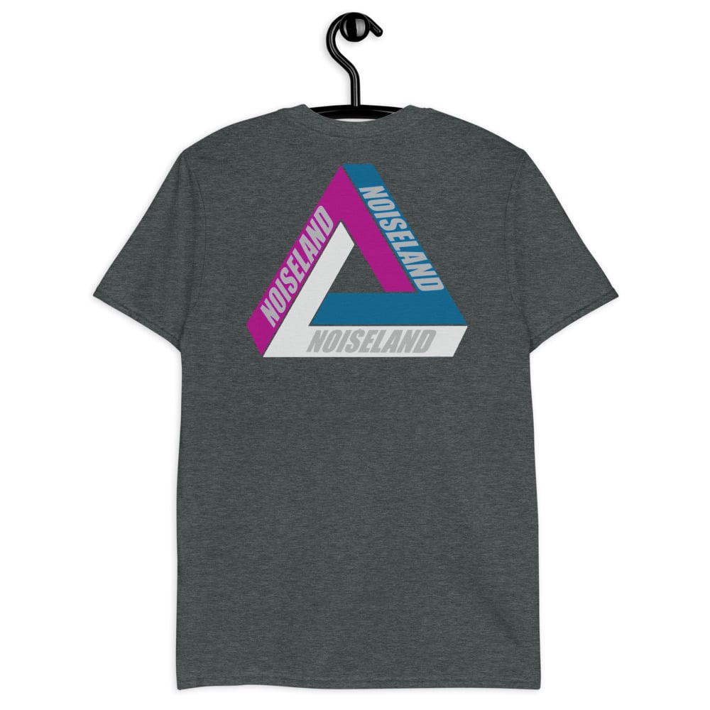 Noiseland triangle t shirt purple 