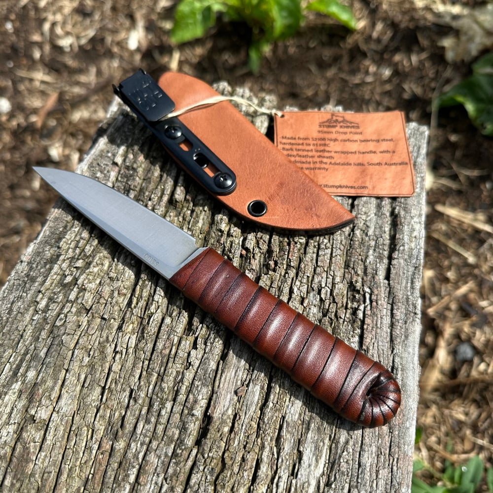 Image of 95mm Drop Point 52100 leather