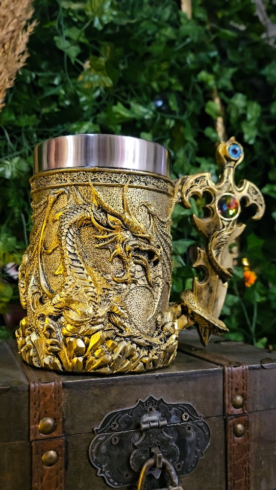 ๐The Armored Kingdom Gold Sentinel Dragon Mug