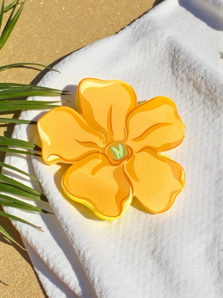 Image of Puakenikeni Hunny Girl 2.0 Claw Clip