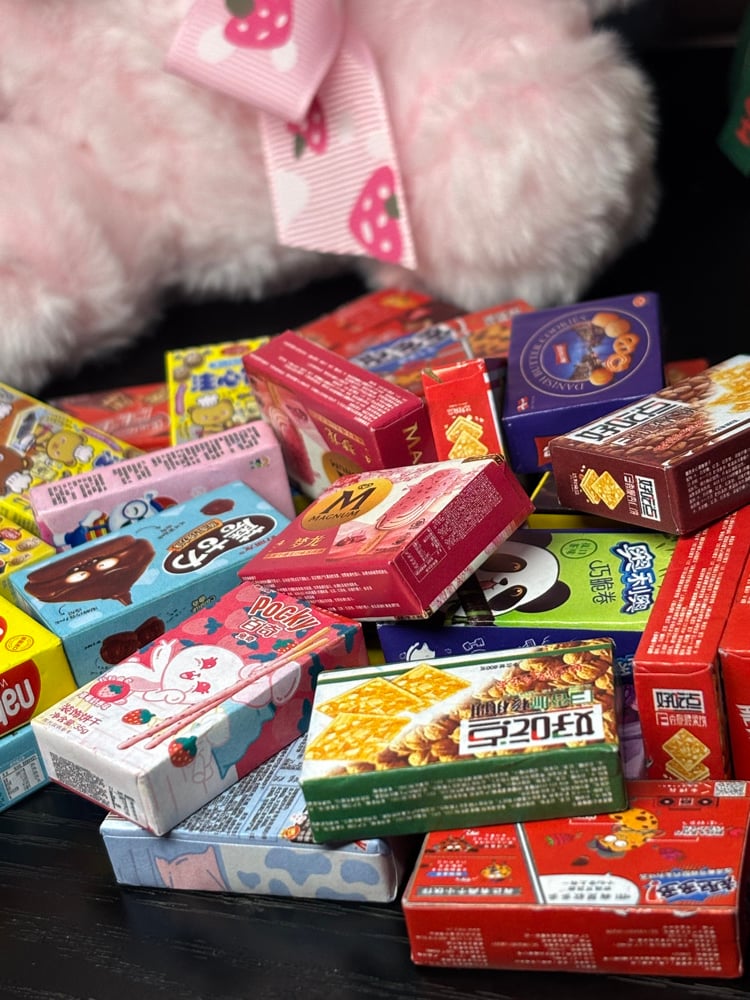 Image of grocery boxes mix