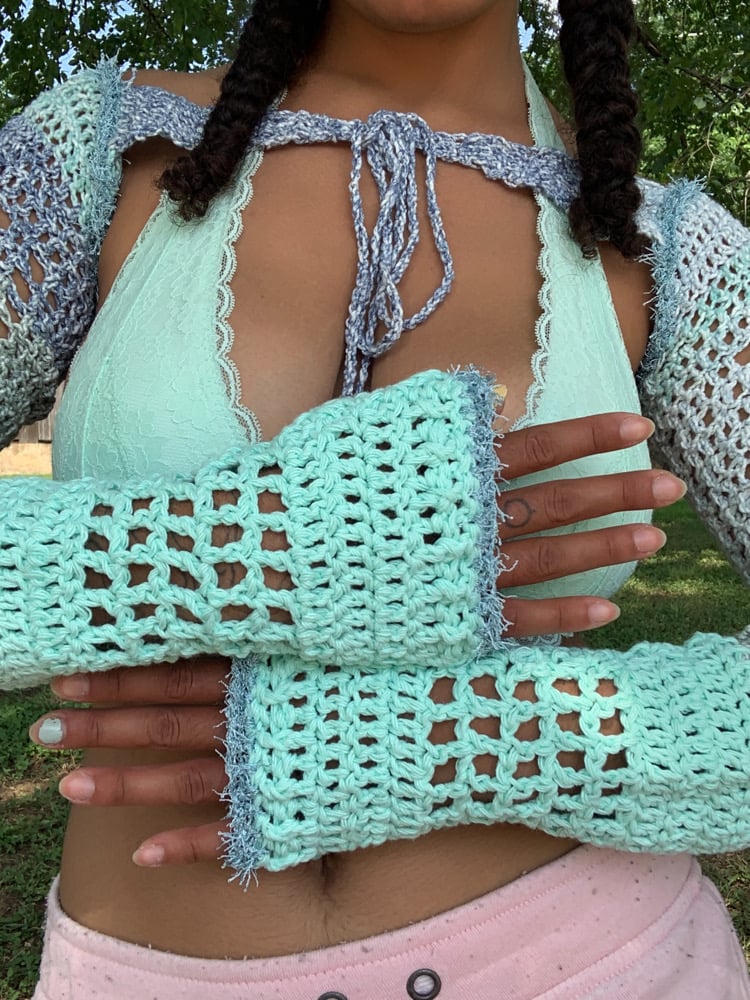 Image of ✧Frosted Fuzz Shrug