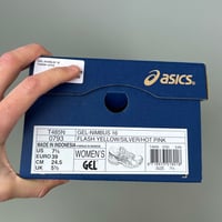 Image 5 of size: us7.5 uk5 eu39 cm24.5