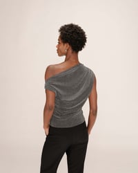 Image 3 of Top Asimétrico de Lurex Plata Thao