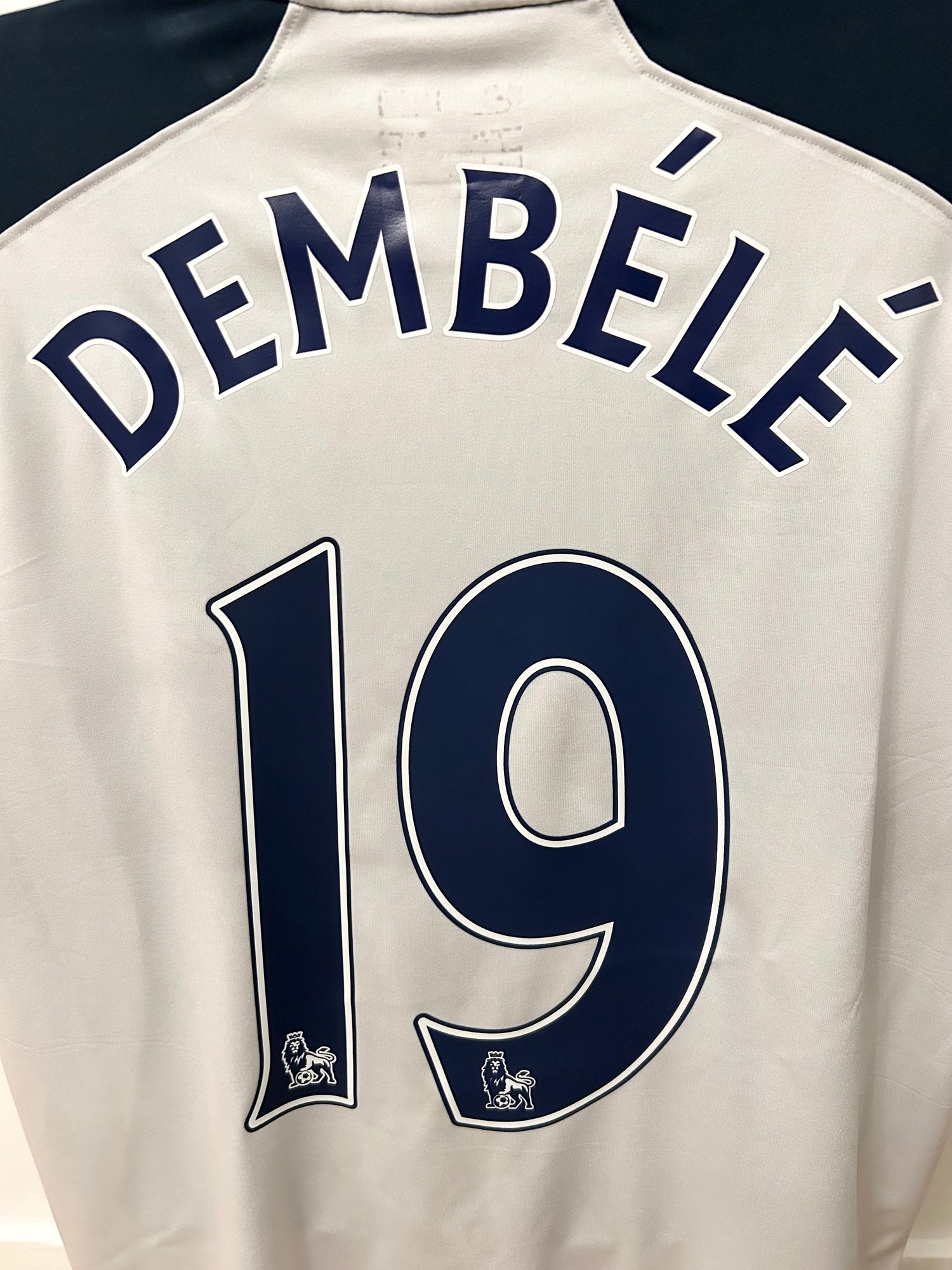Image of Tottenham Hotspur “DEMBÉLÉ 19” 2016/17 Home Shirt + patches (XL)