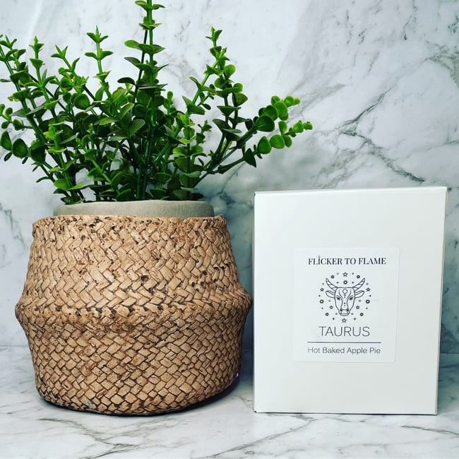 Zodiac Crystal Infused Candle 450g - TAURUS  **ONLY 10 AVAILABLE**