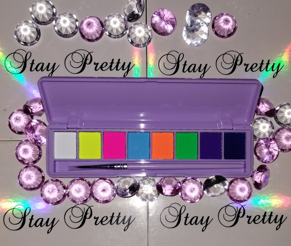 Image of Pretty Neon Water Activated Eye Liner Set🩷