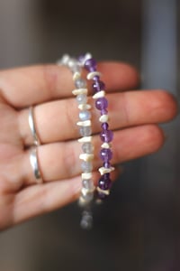 Image 3 of Bracciale Ossa di volpe -Labradorite e Ametista-