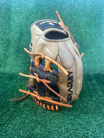 Image of Bradley Next Play 11.5 Spiral I-Web Reconditioned 