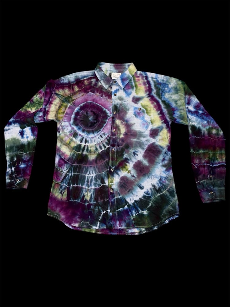 Image of (L) Moss Berry Long Sleeve Button Up