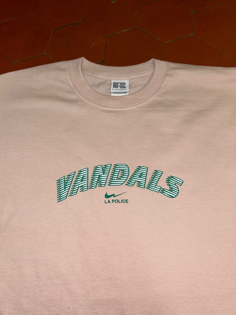 Image of VANDALS / NLP SHIRT / ROSÉ