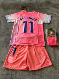 Image 2 of Barcelona pink/ pink Raphinha no.11