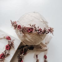 Image 4 of Vintage Roses Halo - Raspberry