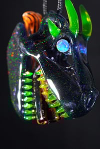 Image 3 of Opalized dragon with uv horns m, uv teeth & 4mm cotton candy opal eyes 🔥