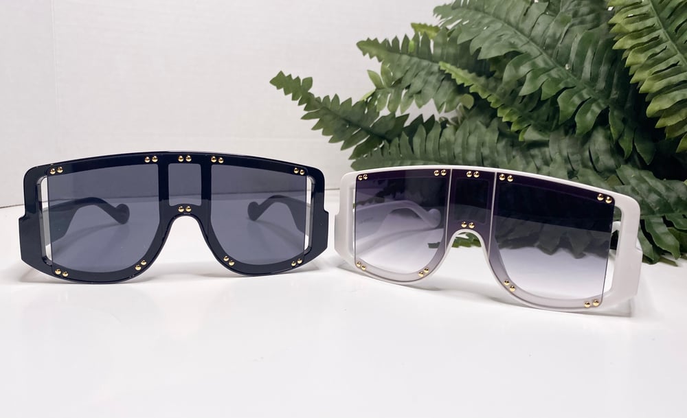 Image of Shades style 10