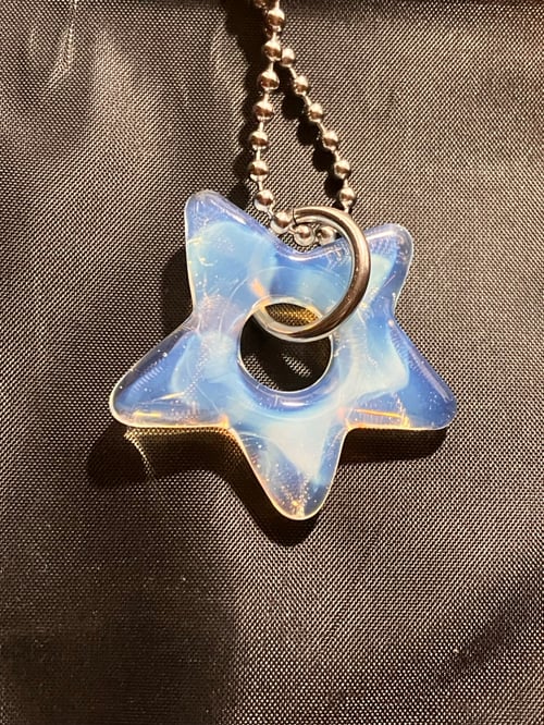 Image of opaline star