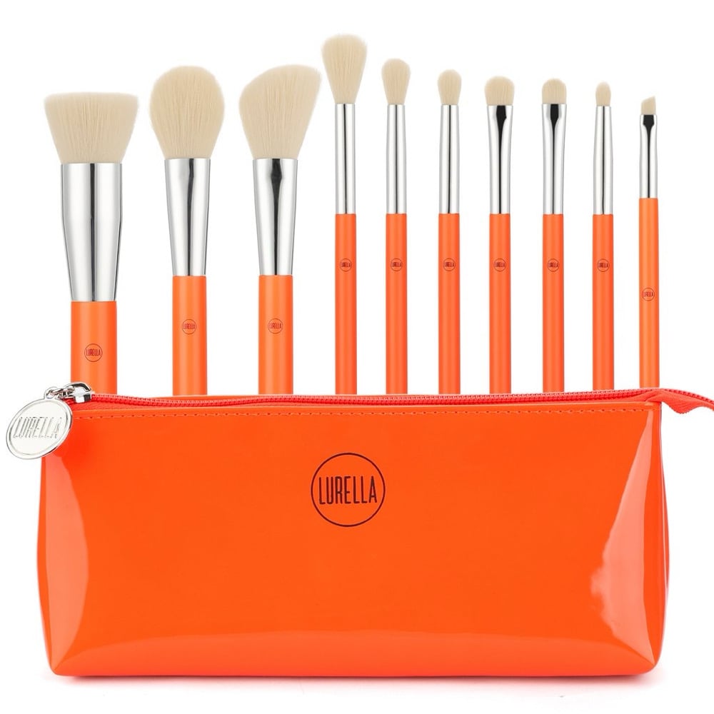 Image of Makeup brushes 