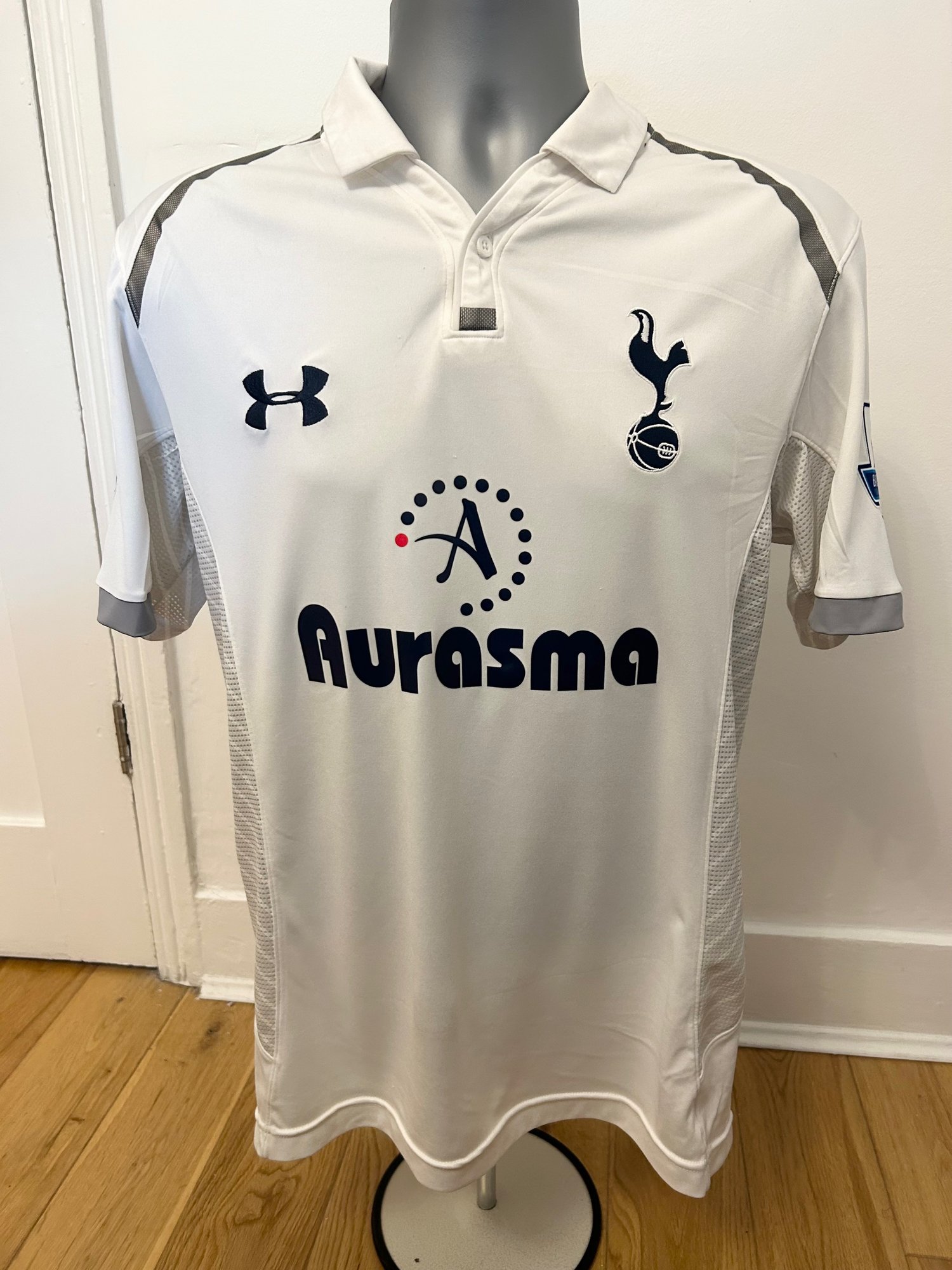 Image of Tottenham Hotspur “BALE 11” 2012/23 Home Shirt + patches (M)