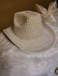 Image 1 of RODEO UP: DIVA PEARL HAT