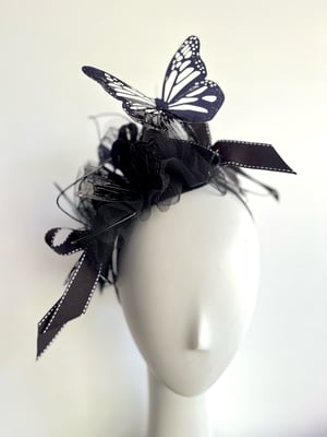 Image of Black headpiece 