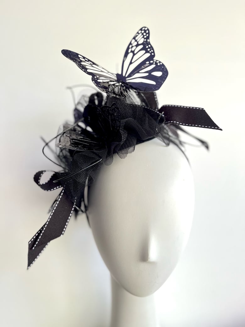 Image of Black headpiece 