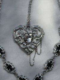 Image 7 of Heartlore Pendant